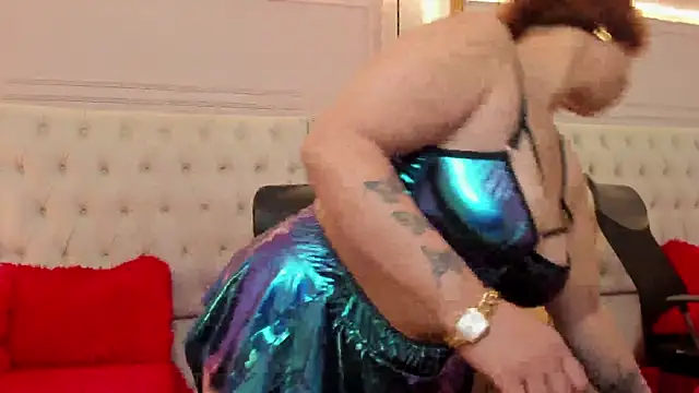 MillyHotsoon online show from June 4, 2026, 3:22 am
