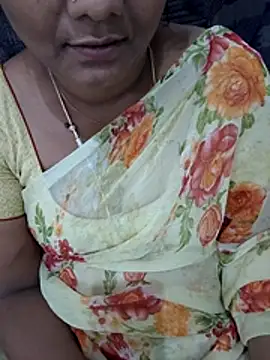 rishitamil01 online show from November 24, 2025, 2:55 am