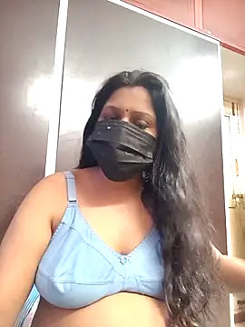 rishitamil01 online show from February 17, 2026, 5:32 pm