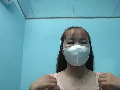 LinhChi09 online show from June 11, 2026, 7:27 am