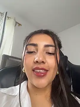 Snapshot of Sammyy_torres chatting on March 29, 2026, 9:27 pm Sammyy torres online show from March 29, 2026, 9:27 pm