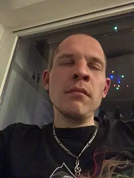 Spielzeugtwink online show from May 24, 2026, 9:26 pm