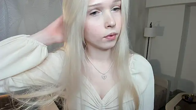 Snapshot of CherrylHolme chatting on November 26, 2025, 8:20 pm CherrylHolme online show from November 26, 2025, 8:20 pm