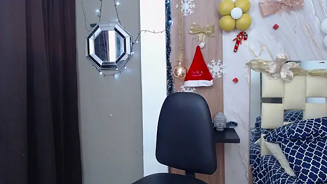 sweett love  online show from November 29, 2025, 3:17 am