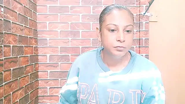 indian spice girl online show from May 19, 2026, 7:04 am