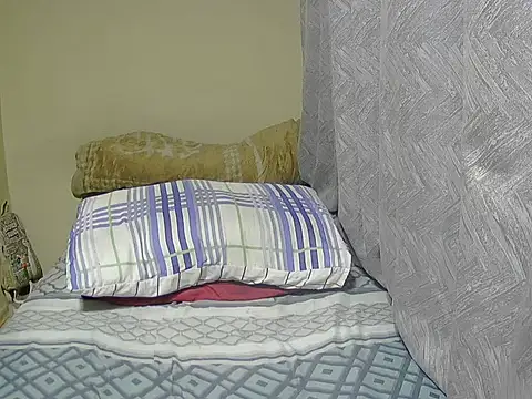 PregiiCaramellxx online show from November 23, 2025, 5:12 pm