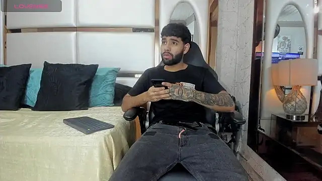 Snapshot of Jesuss77_ chatting on November 29, 2025, 2:28 pm Jesuss77 online show from November 29, 2025, 2:28 pm