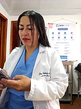 JustSamantha  online show from January 19, 2026, 2:21 pm