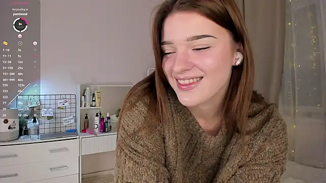 ZayaAlly online show from December 1, 2025, 3:24 pm