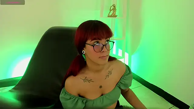 Taylor  Watson online show from February 16, 2026, 7:01 pm