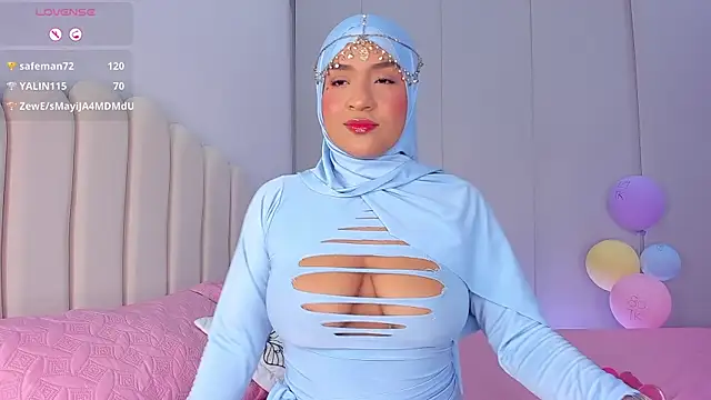 Amira-Zahra online show from May 21, 2026, 10:29 pm