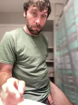Snapshot of strippingmale1 chatting on June 3, 2026, 12:11 am strippingmale1 online show from June 3, 2026, 12:11 am