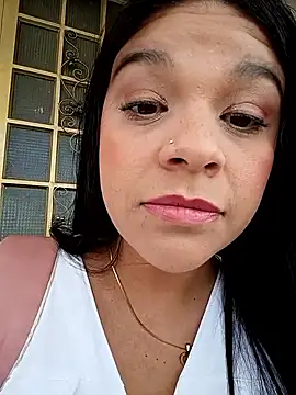 Layla-daring online show from January 31, 2026, 8:18 pm