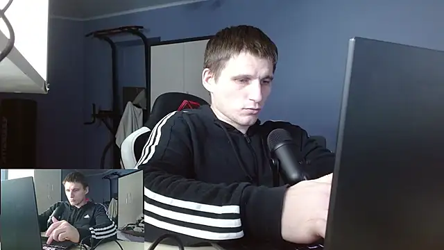 Poliglotjoe1 online show from February 1, 2026, 2:59 pm