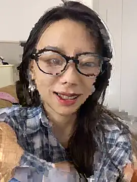 Jinmi125216 online show from April 15, 2026, 10:32 pm