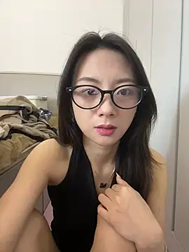 Jinmi125216 online show from April 16, 2026, 12:39 pm