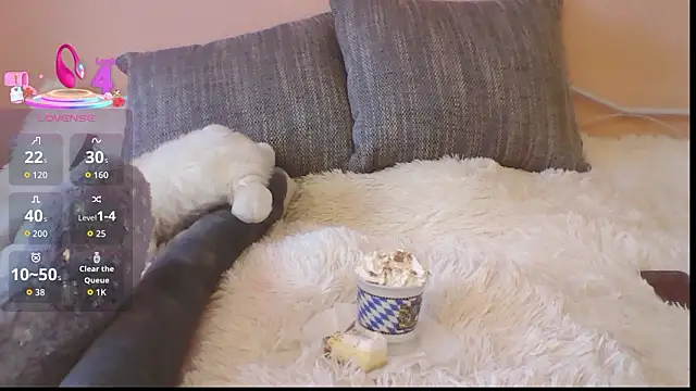 Snapshot of LisaHoneyLisa chatting on February 1, 2026, 8:56 am LisaHoneyLisa online show from February 1, 2026, 8:56 am