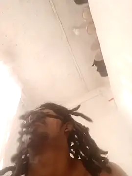 Snapshot of Eezxxx chatting on February 2, 2026, 5:39 am Eezxxx online show from February 2, 2026, 5:39 am