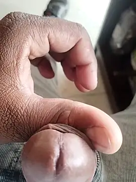 Roy   121 online show from February 13, 2026, 4:56 am