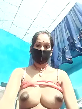 Nandani-758 online show from April 11, 2026, 10:24 pm