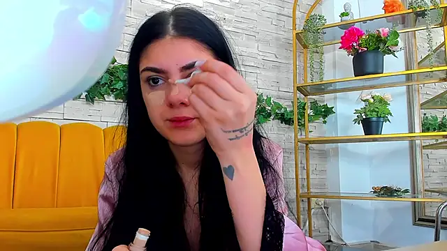 SerennaNoir online show from December 20, 2025, 6:05 am