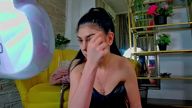 SerennaNoir online show from January 18, 2026, 5:33 am