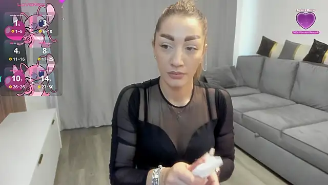 rossana doll online show from March 27, 2026, 8:01 am