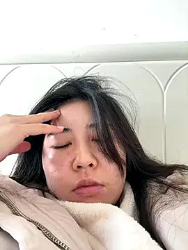 Momo168168 online show from November 26, 2025, 4:12 am