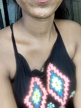 Simran 0011 online show from March 8, 2026, 8:01 pm