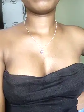 Simran 0011 online show from April 18, 2026, 11:38 pm