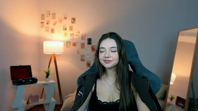 Vexorine online show from April 16, 2026, 9:39 pm