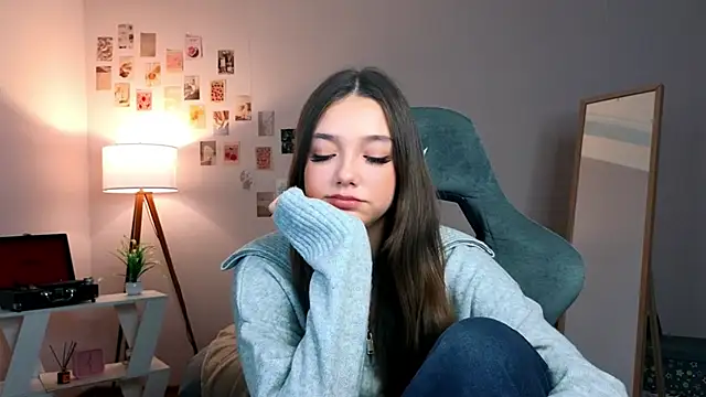 Vexorine online show from February 10, 2026, 7:35 pm