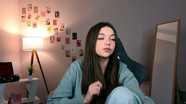 Vexorine online show from February 13, 2026, 7:58 pm