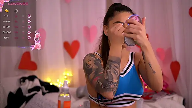 PureEllieX online show from February 26, 2026, 5:51 am