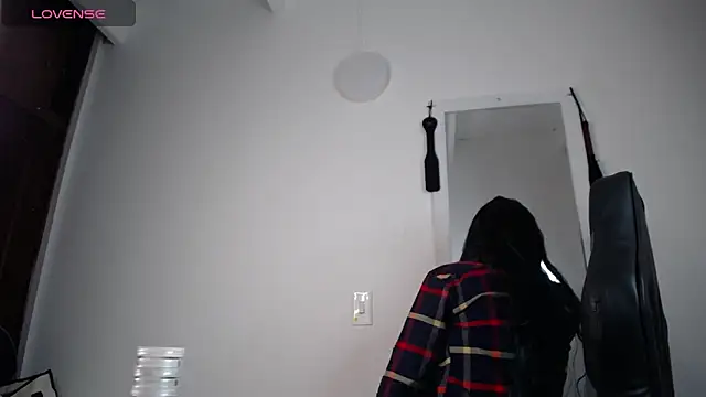 Snapshot of LunaAponte chatting on February 6, 2026, 3:24 am LunaAponte online show from February 6, 2026, 3:24 am