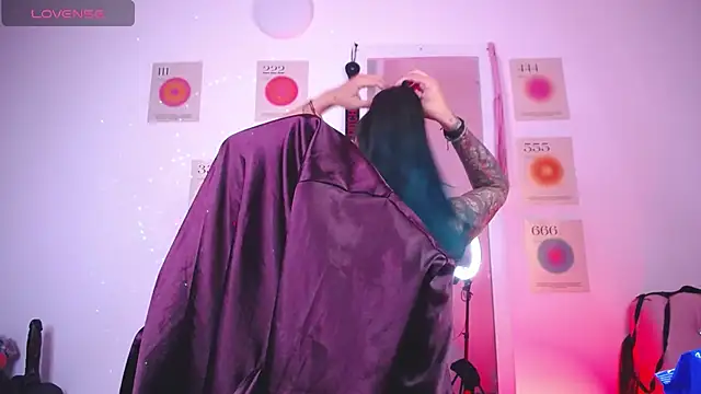 Snapshot of LunaAponte chatting on February 27, 2026, 2:45 am LunaAponte online show from February 27, 2026, 2:45 am