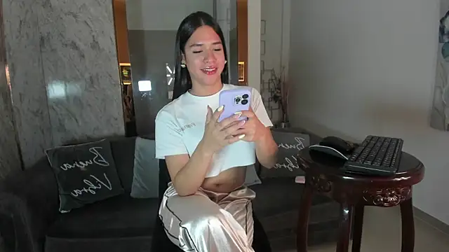 MafeArias23 online show from January 17, 2026, 1:15 pm