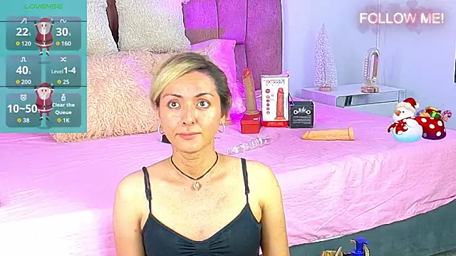 Snapshot of Lunitaa_Diva chatting on December 17, 2025, 2:33 pm Lunitaa Diva online show from December 17, 2025, 2:33 pm