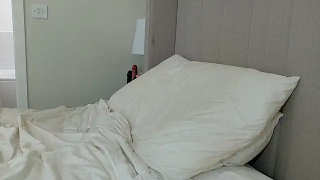 Ruby brooksxo online show from April 19, 2026, 1:56 pm