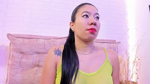 Snapshot of lunaa_hart chatting on April 30, 2026, 3:46 am lunaa hart online show from April 30, 2026, 3:46 am