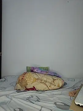 mila curvy online show from November 29, 2025, 10:26 am