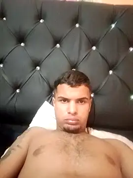 Snapshot of Deepthroat18yo chatting on November 21, 2025, 1:48 am Deepthroat18yo online show from November 21, 2025, 1:48 am