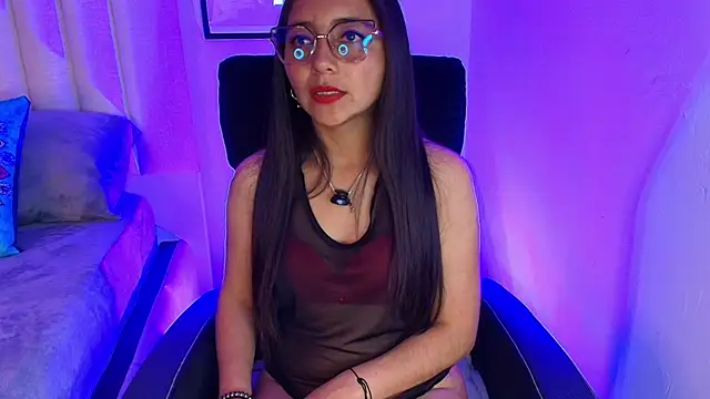 Mara Wolf01 online show from December 2, 2025, 8:10 pm