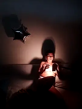 Snapshot of Monitaxhot chatting on March 6, 2026, 4:51 am Monitaxhot online show from March 6, 2026, 4:51 am