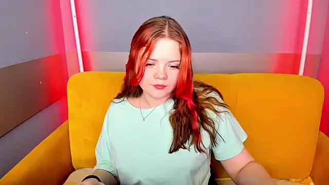 KellyFiery online show from November 21, 2025, 9:19 am