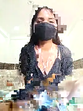 Lovely--girl online show from April 26, 2026, 5:38 am