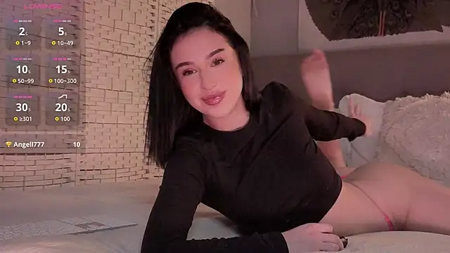 Snapshot of ShyColette chatting on June 25, 2026, 5:40 pm ShyColette online show from June 25, 2026, 5:40 pm