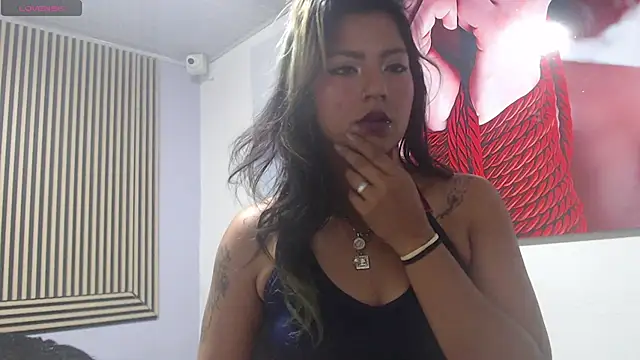 Snapshot of SamathaMay chatting on November 26, 2025, 12:27 pm SamathaMay online show from November 26, 2025, 12:27 pm