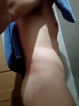 Snapshot of RobertoLuiz84 chatting on February 7, 2026, 12:51 am RobertoLuiz84 online show from February 7, 2026, 12:51 am