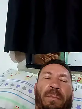 Snapshot of RobertoLuiz84 chatting on March 2, 2026, 6:48 pm RobertoLuiz84 online show from March 2, 2026, 6:48 pm